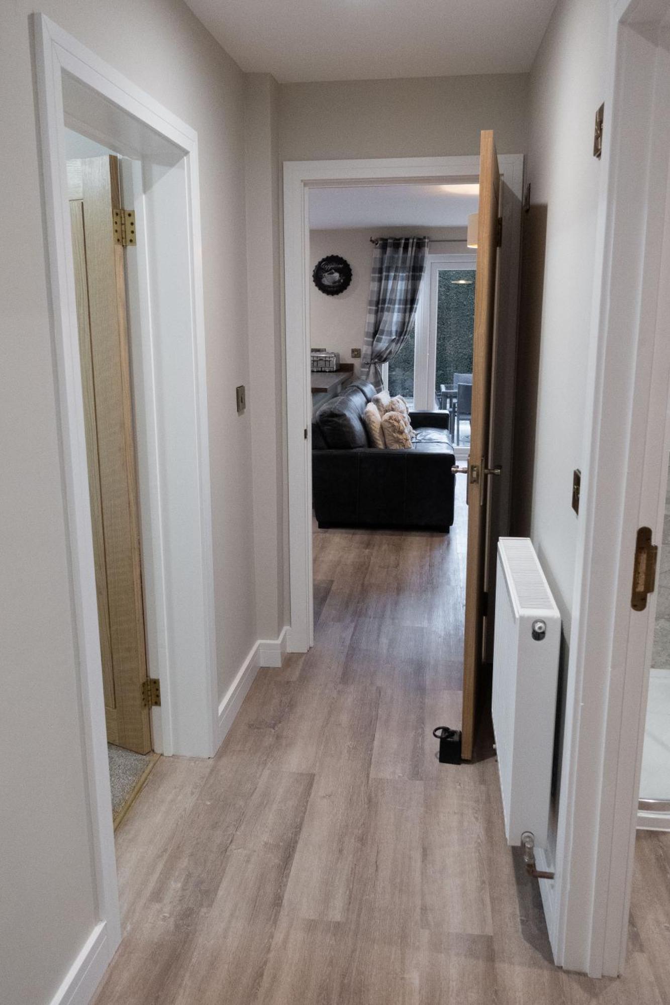 Holiday home Contemporary New Build With Parking & Garden In Location *