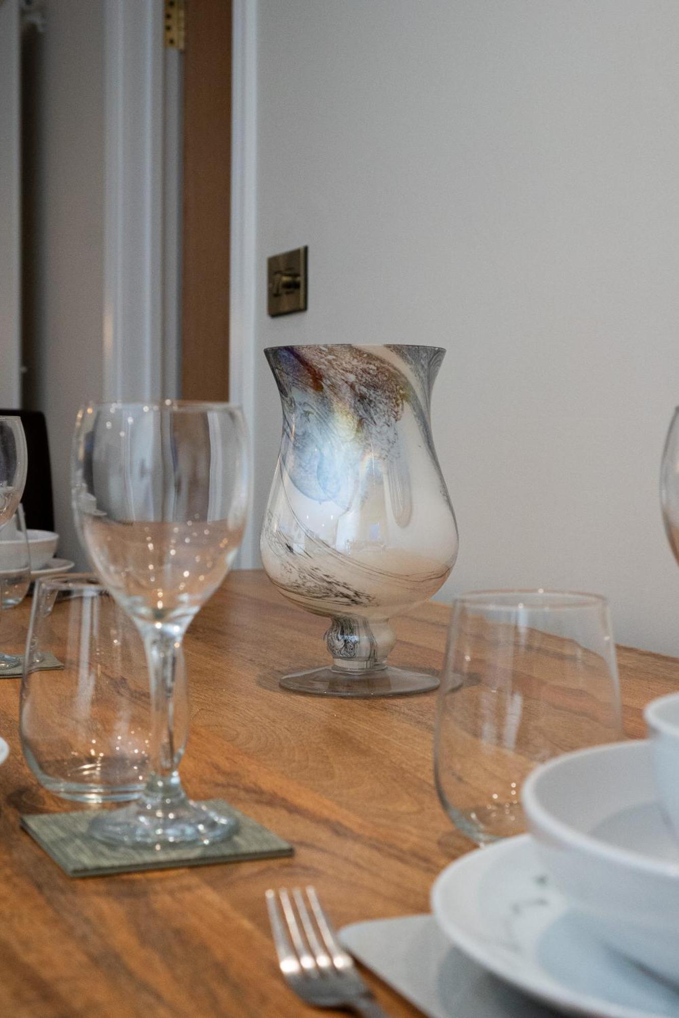 Contemporary New Build With Parking & Garden In Location Holiday home Hereford