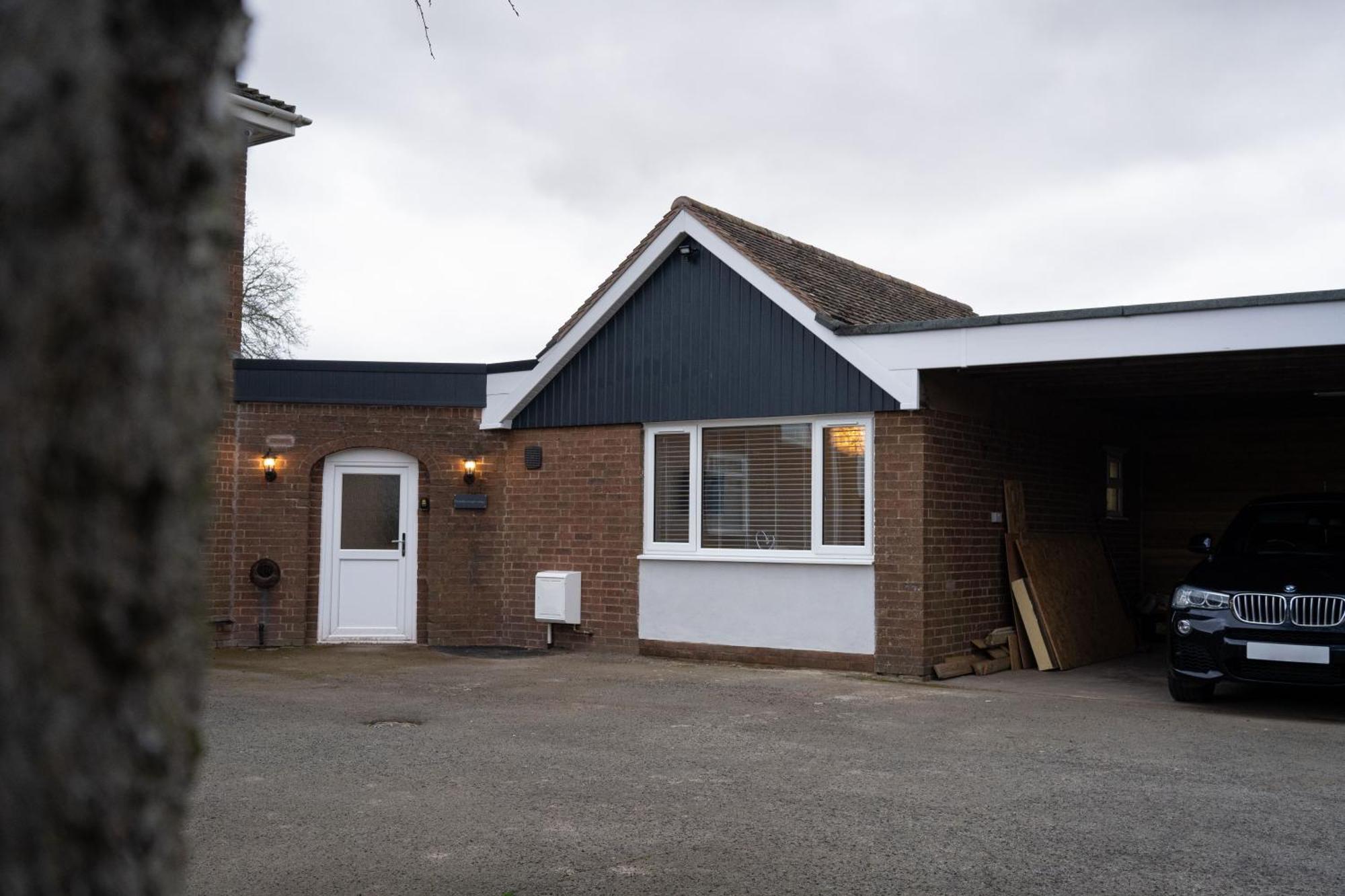 Contemporary New Build With Parking & Garden In Location Holiday home